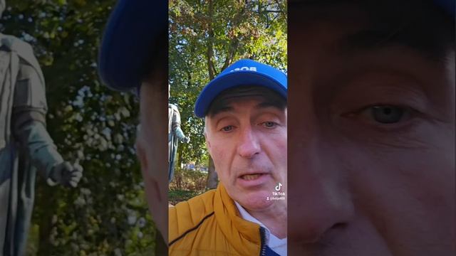 Водитель автобуса 🚍.Гуляем по Гамбургу. #водительавт? смотреть онлайн