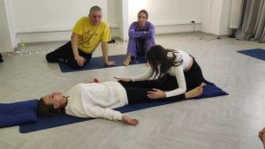 Фрагмент обучающего тренинга "Тантратерапия. ИТП" 2 ступень. Энерговолна у девушки