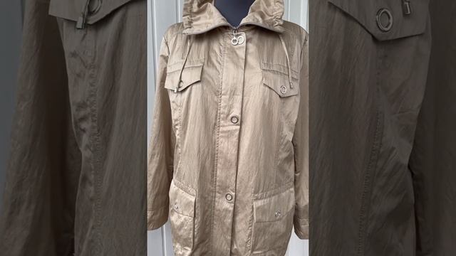 ПРОДАНО❌Немецкая красивейшая ветровка (54-56) смотреть онлайн