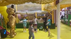 Праздник детства продолжается