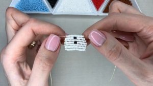 Фигурка Снеговика из бисера в технике параллельное плетение.