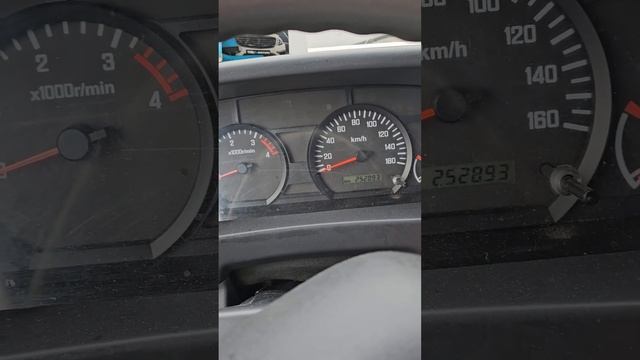 эвакуатор исузу нпр 75 смотреть онлайн