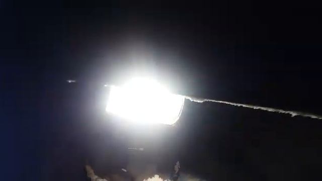203-3 3 этап  Стромтельство, Окаривание бревен, часть 1- 2 к