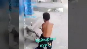 Забытый видосик.Мальчуган выдает.
