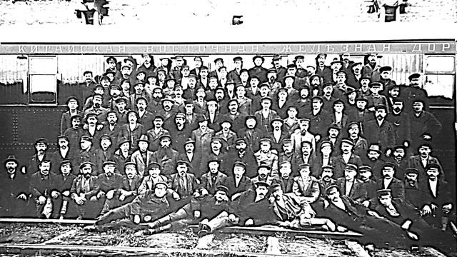 Старые фото работников завода  Двигатель, Таллинн, 1902 смотреть онлайн