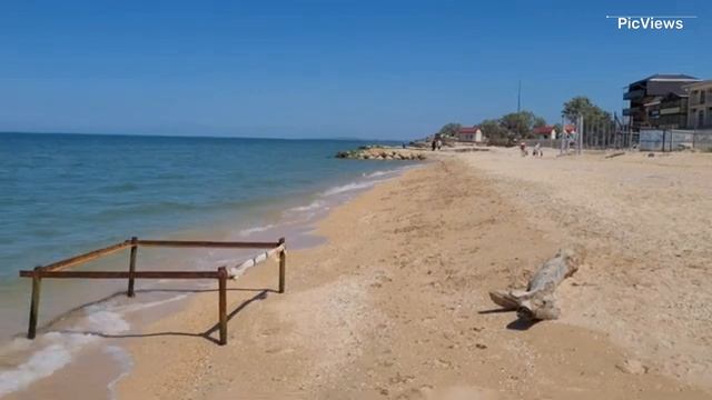 Голубицкая Темрюкский район Азовское море пляж Молодежный сегодня 4 июня 2025. Море, погода