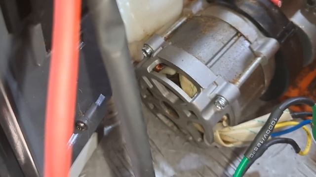 Аккумуляторная пила Rupez RCS-40Li выдаёт ошибку, не запуск? смотреть онлайн