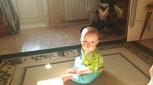 Рома и солнечный зайчик, 7:25, 4.06.2025