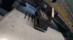 ОТец сделал жабры на листогибе