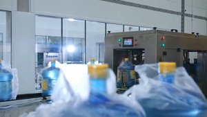 Новое производство Хваловских вод