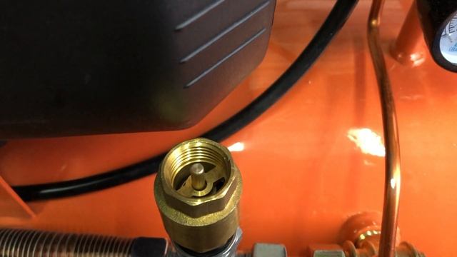 Работа разгрузочного клапана на компрессоре. смотреть онлайн