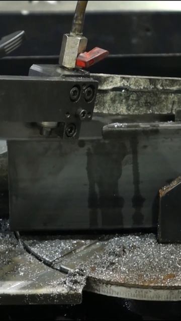 Резка заготовки для крупнощитовой опалубки. #опалубка смотреть онлайн