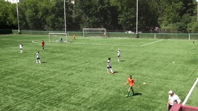 Крылья советов-2  0:4  Молния (1 Тайм) смотреть онлайн