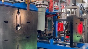 Экструзионная выдувная машина XL80-5L