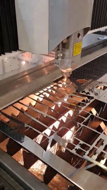 Резка воздухом Bodor A3 2 kW MAX смотреть онлайн