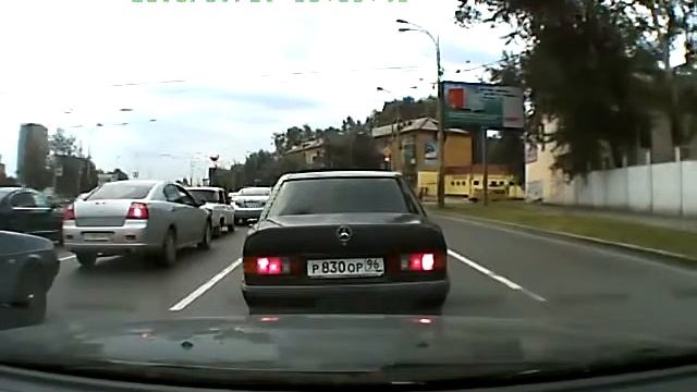 Тест видеорегистратора Eplutus DVR 127 смотреть онлайн