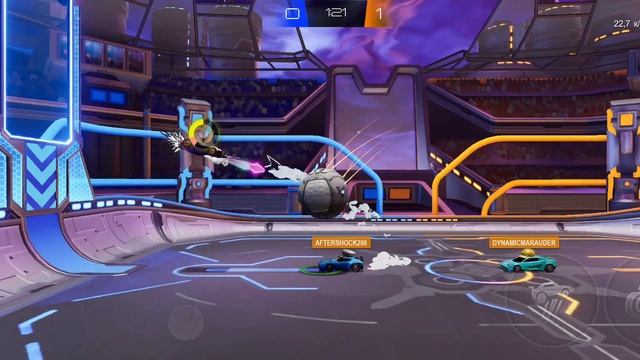 Один матч из rocket league sideswipe смотреть онлайн