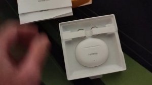 Первый взгляд на Realme Buds T 01
