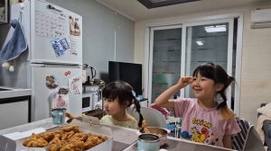 Камень ножницы бумага с детьми