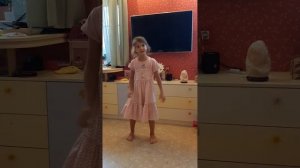 Песня "Солнышко, пожалуйста, вернись" группы Великаны,