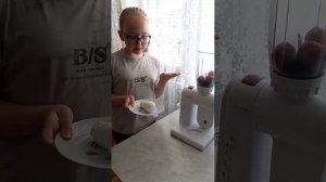 рецепт молочного коктейля с клубникой 🍓
результат 💯