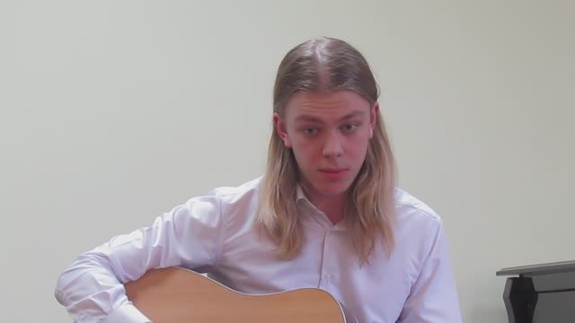 сергей александров играет пьесу джулиана лейджа