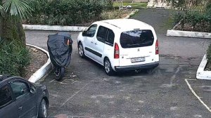 IP камера Hikvision DS-2CD2087G2-LU (2.8 мм) день номер растояние 10м