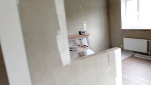 обои просвечиваются