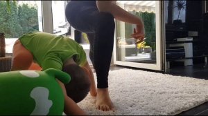 Йога с малышом | малыш и йога 🤣