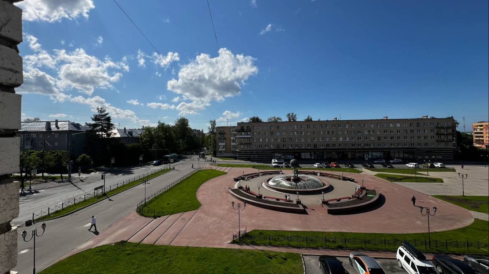 Сдаётся однокомнатная квартира в одном из самых живописных и спокойных районов города. смотреть онлайн