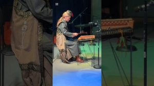 Йочин/иочин/ёчин -многострунный трапециевидный ударн?