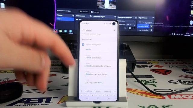 Телефон пишет что подключены наушники хотя они отключ смотреть онлайн