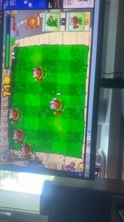 Гремел болонами в рюкзаке Boring games