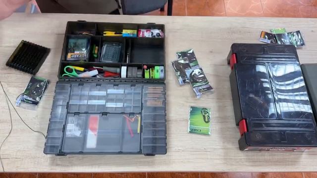 Обзор  FOX Edges Large Tackle Box . Загружаем карповыми расходками смотреть онлайн