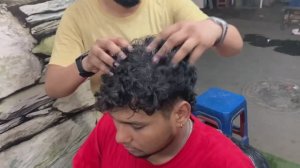 Знаменитый АСМР-массаж головы в стиле Уорис Барбер!