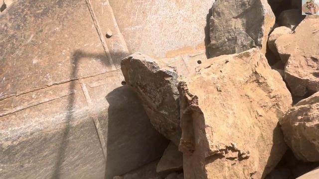 Строительство, дробление щебёнки