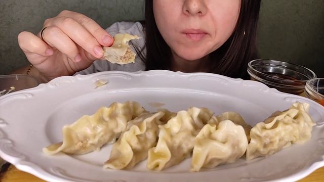 Asmr EATING Корейские Дамплинги с креветками Вприкуску ОЛИ
