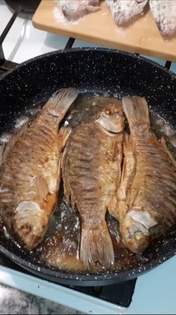 Как пожарить карасей что было вкусно. Жареная рыба.