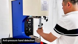 Пневмогидравлический пресс для запрессовки крепежа 82