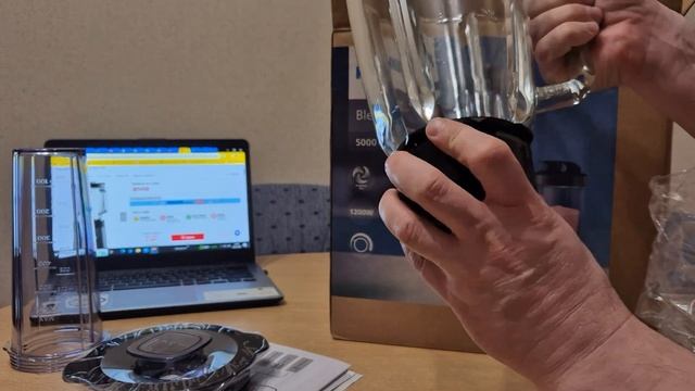 Блендер Philips HR304100