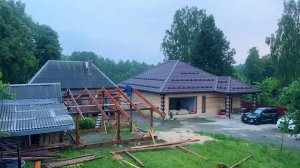 Муж строит в одни руки большой навес на две машины. Полезные обновки. Жизнь простых людей в деревне.