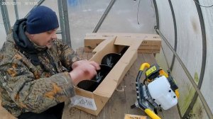 Обкатываю мотобур.