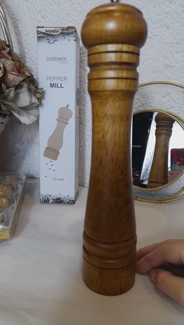 Мельница для специй из натурального дуба