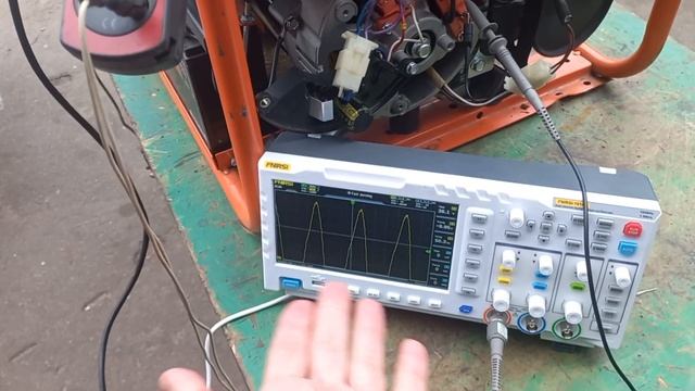 Синусоида от генератора переменного тока с AVR Ч-4 смотреть онлайн