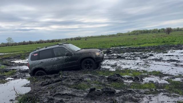 Танк 300 на реальном бездорожье 🤔 смотреть онлайн