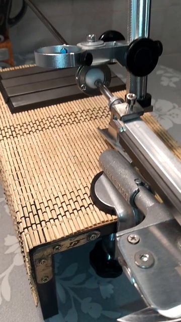 Улучшенная точилка с Алиэкспресс "Ruixin Pro 4 RX 008" смотреть онлайн