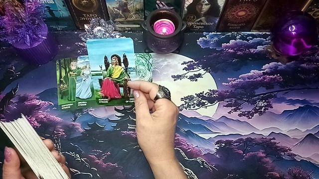 МУЖЧИНА, КОТОРЫЙ ЖДЁТ ВСТРЕЧИ ИМЕННО С ТОБОЙ, КТО ОН И ГДЕ ОН СЕЙЧАС? #ТАРО РАСКЛАД ГАДАНИЕ ОНЛАЙН