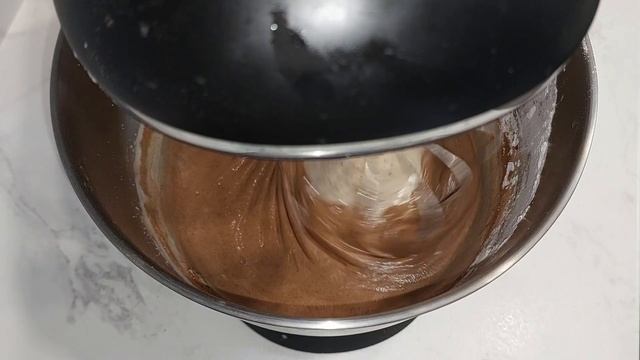 Шоколадно молочный бисквит