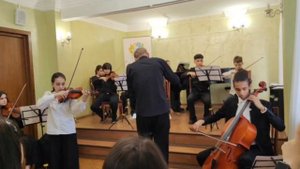 Родионова Вероника 2 класс. Ридинг Концерт для скрипки с оркестром 2 часть