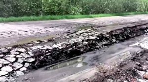 Состояние дороги недалеко от Омска